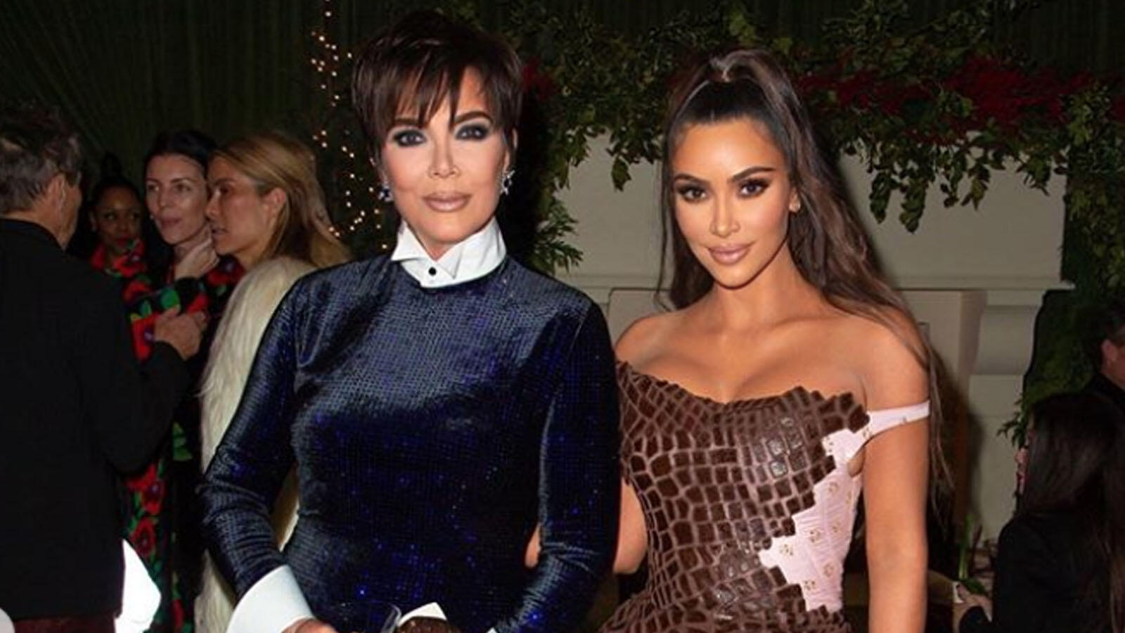 Kim Kardashian Shares Throwback Selfie With Her Mom | Al Bawaba